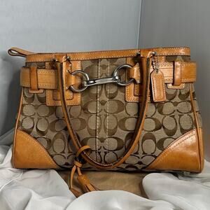 💎✨Authentic✨💎COACH Hand Bag